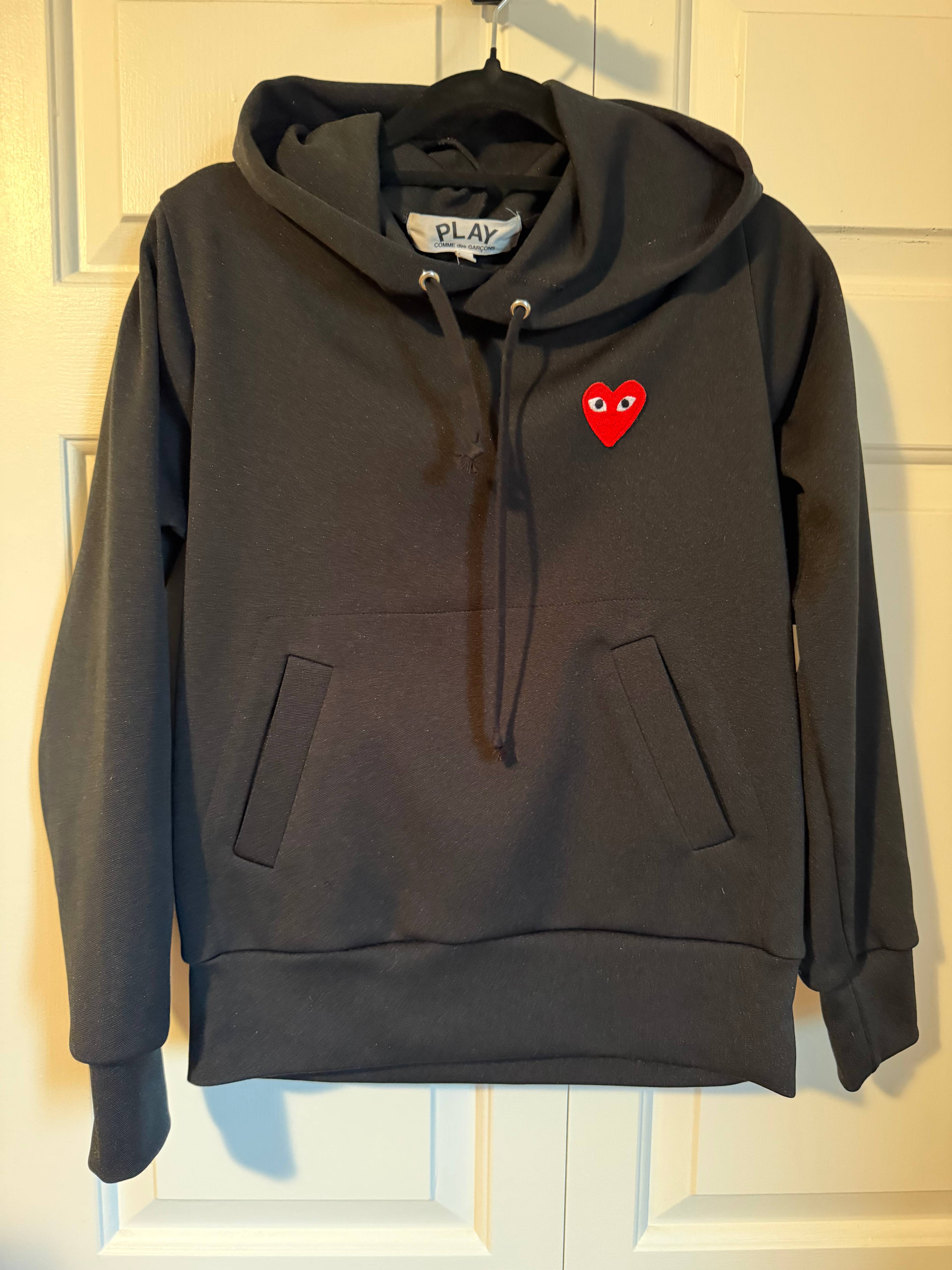 Sweat à capuche Play Comme des Garçons noir - photo originale