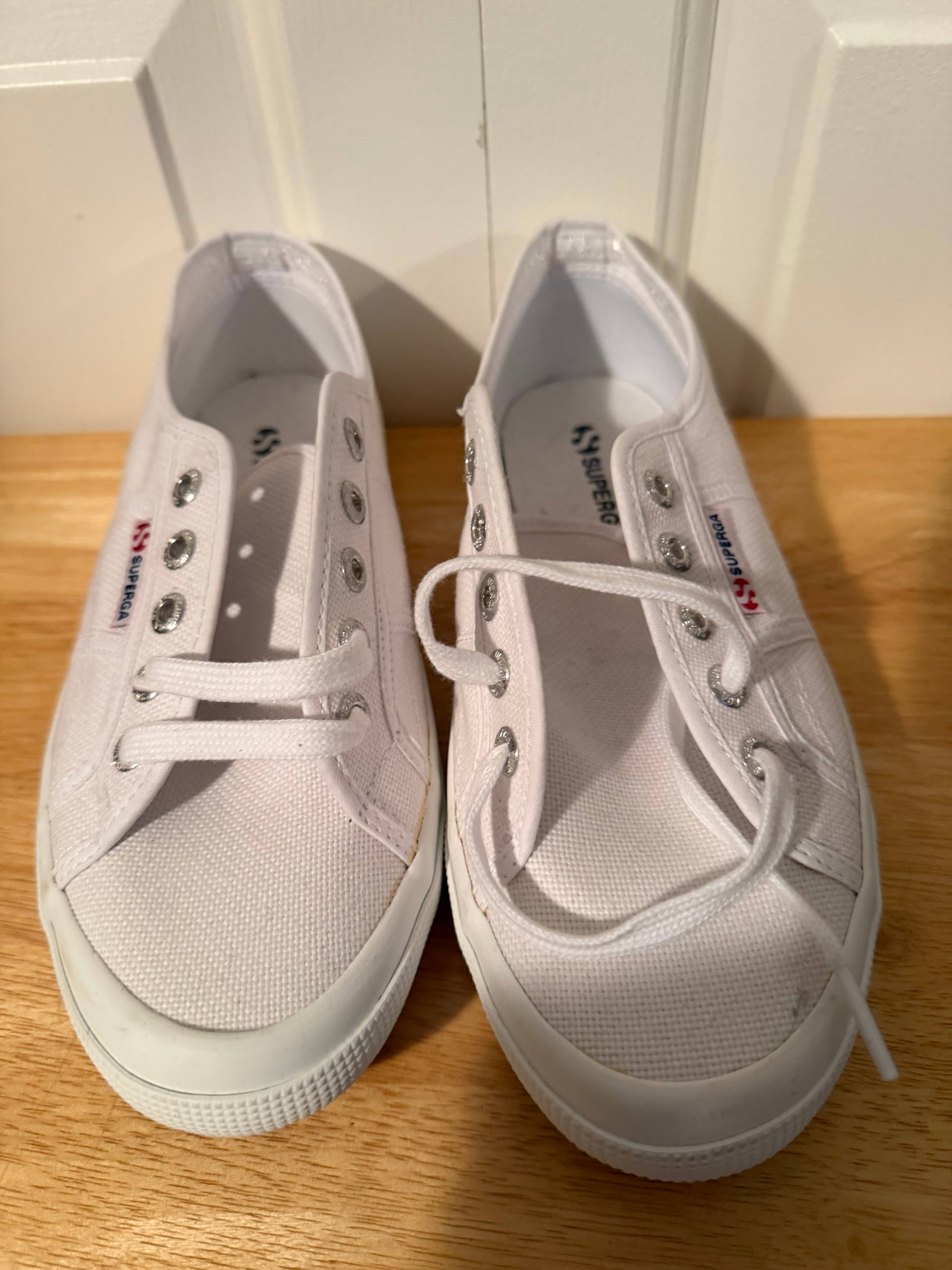 Baskets Superga blanches - photo originale