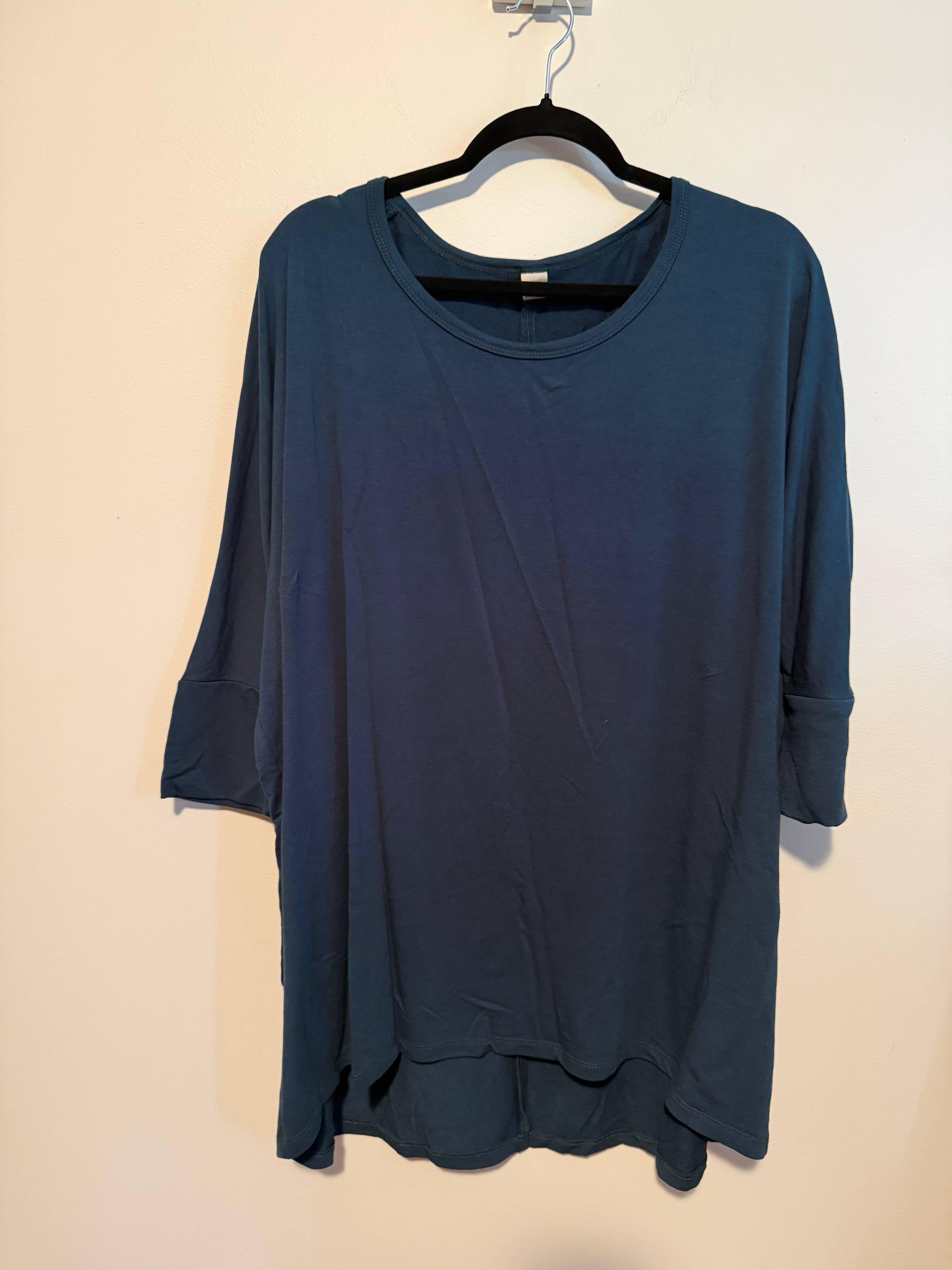 Haut ample Mandala Wear bleu - photo originale