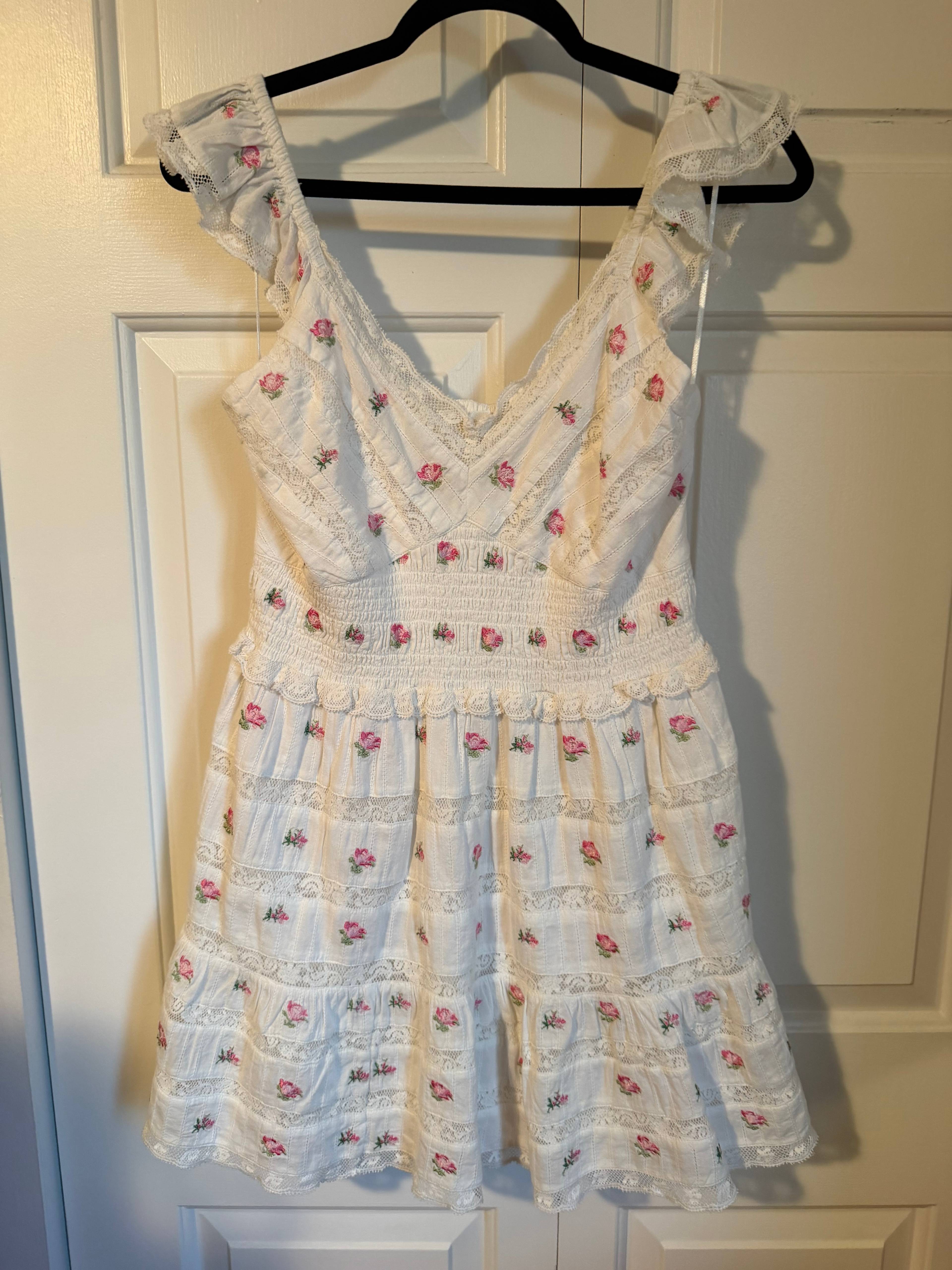 Robe LoveShackFancy blanche à motifs floraux roses - photo originale