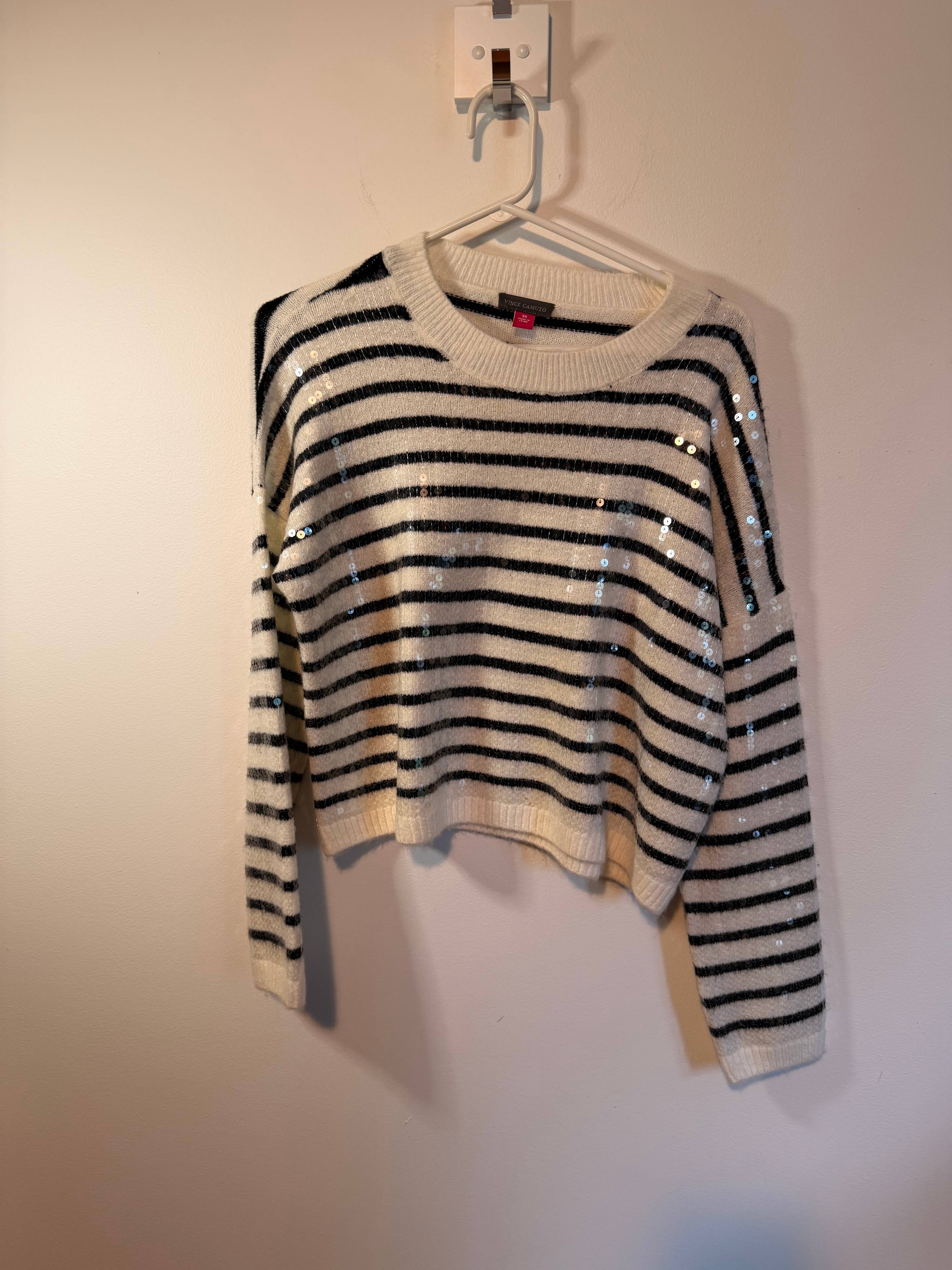 Pull rayé Vince Camuto blanc - photo originale