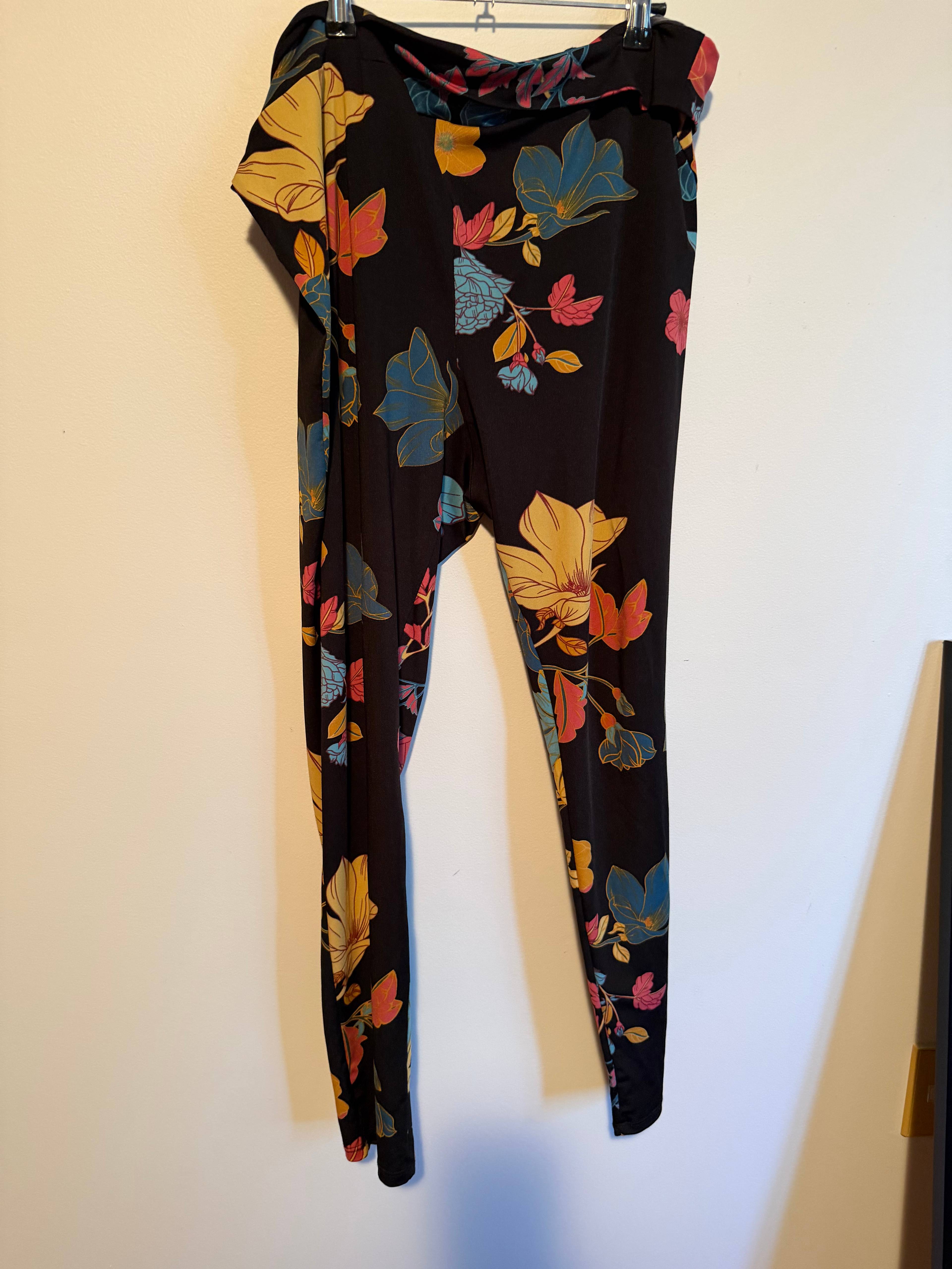 Legging floral Vêtements Mandala wear noir - photo originale