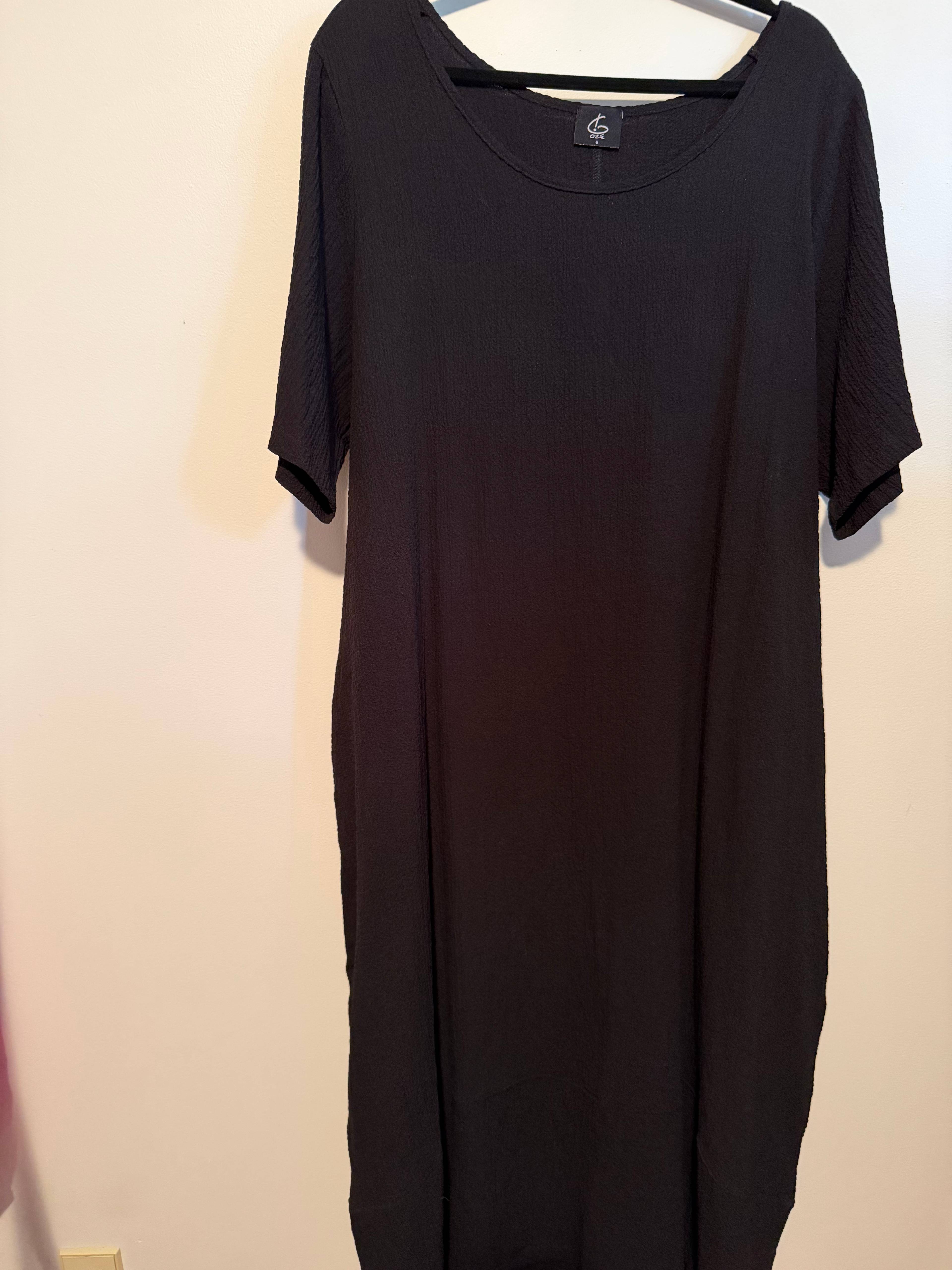 Robe longue g!ozé noire - photo originale