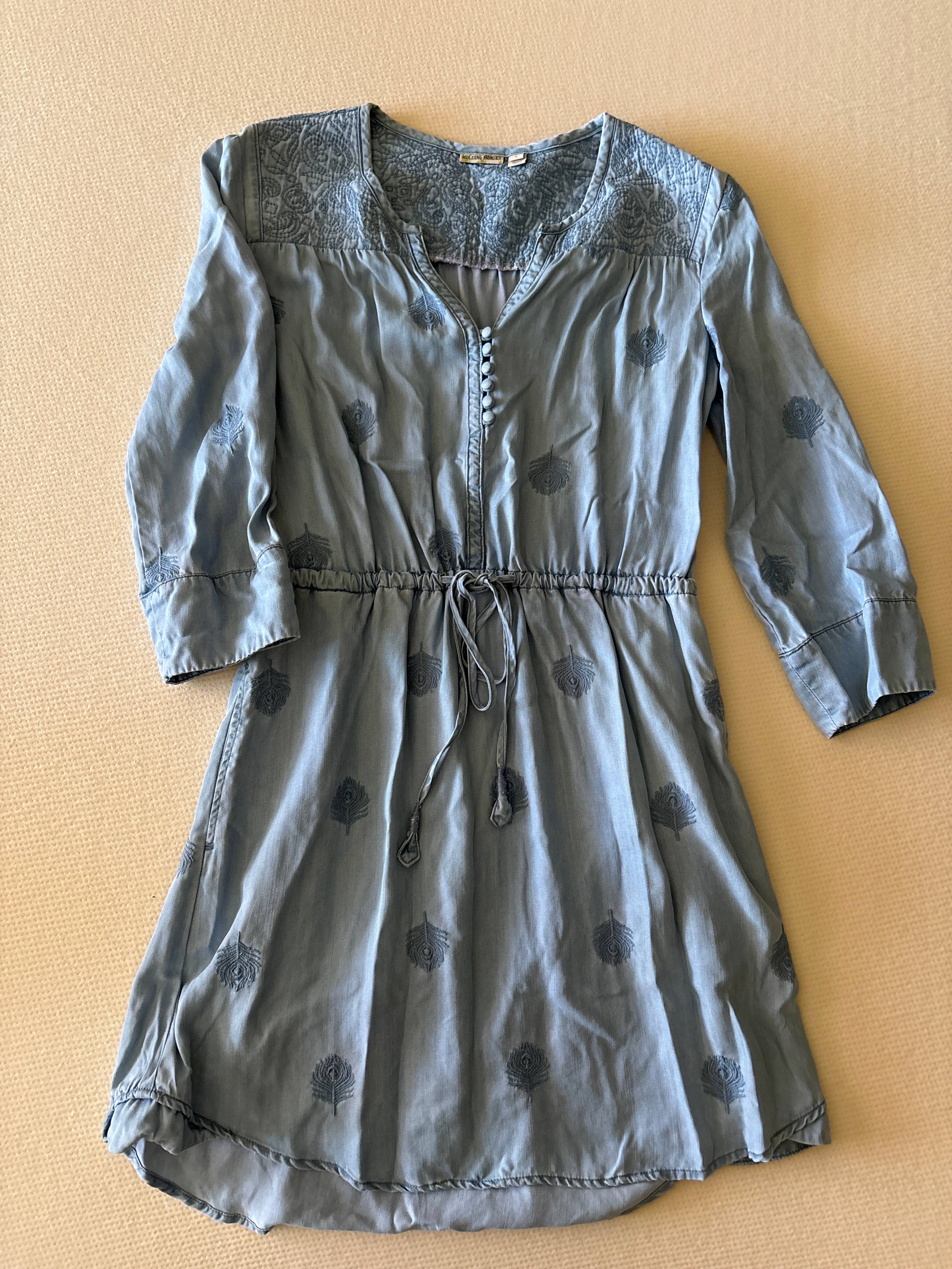 Robe bleu à motifs HOLDING HORSES Anthropologie - photo originale