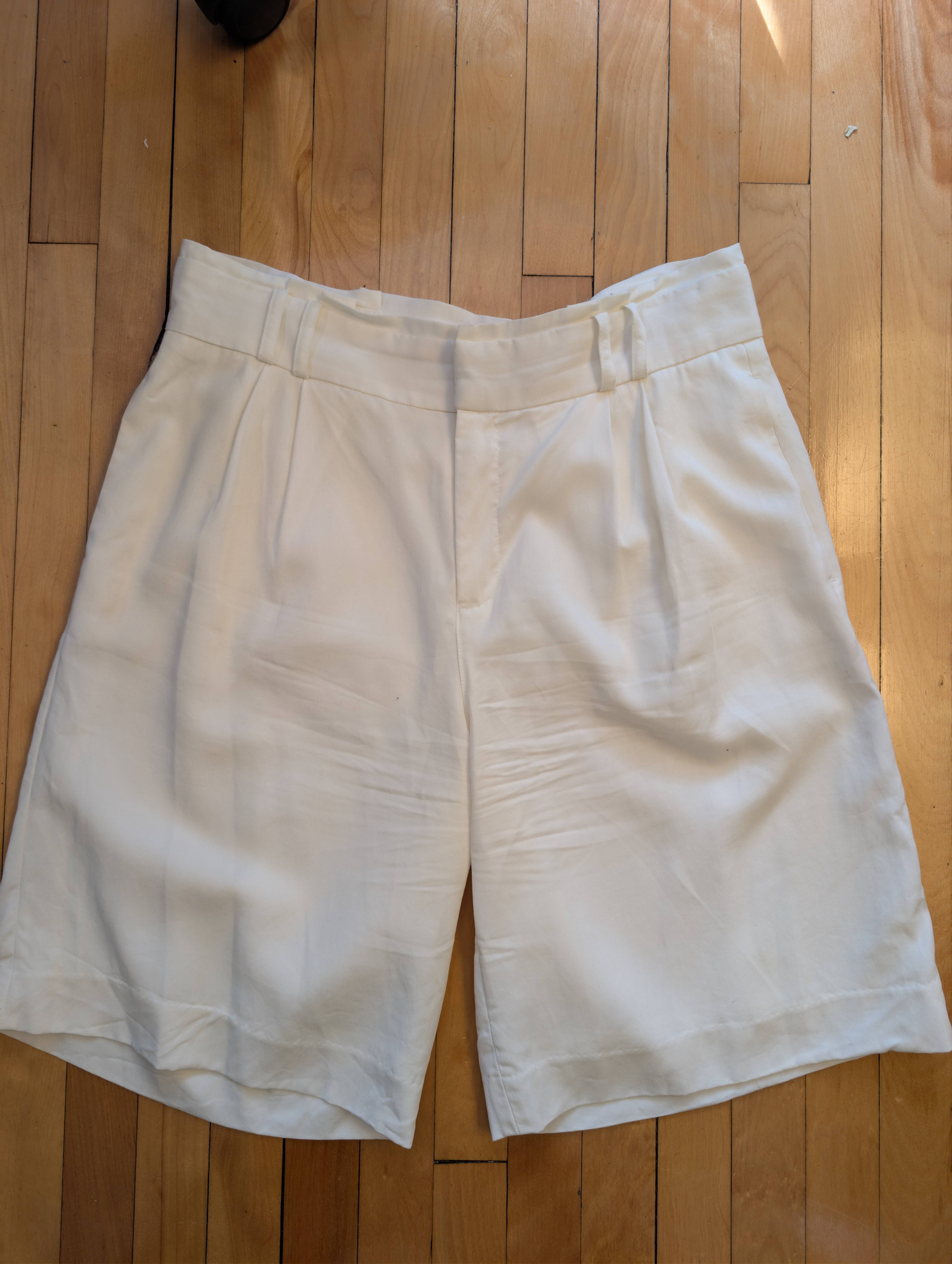 Short bermuda blanc Banana Republic - photo originale