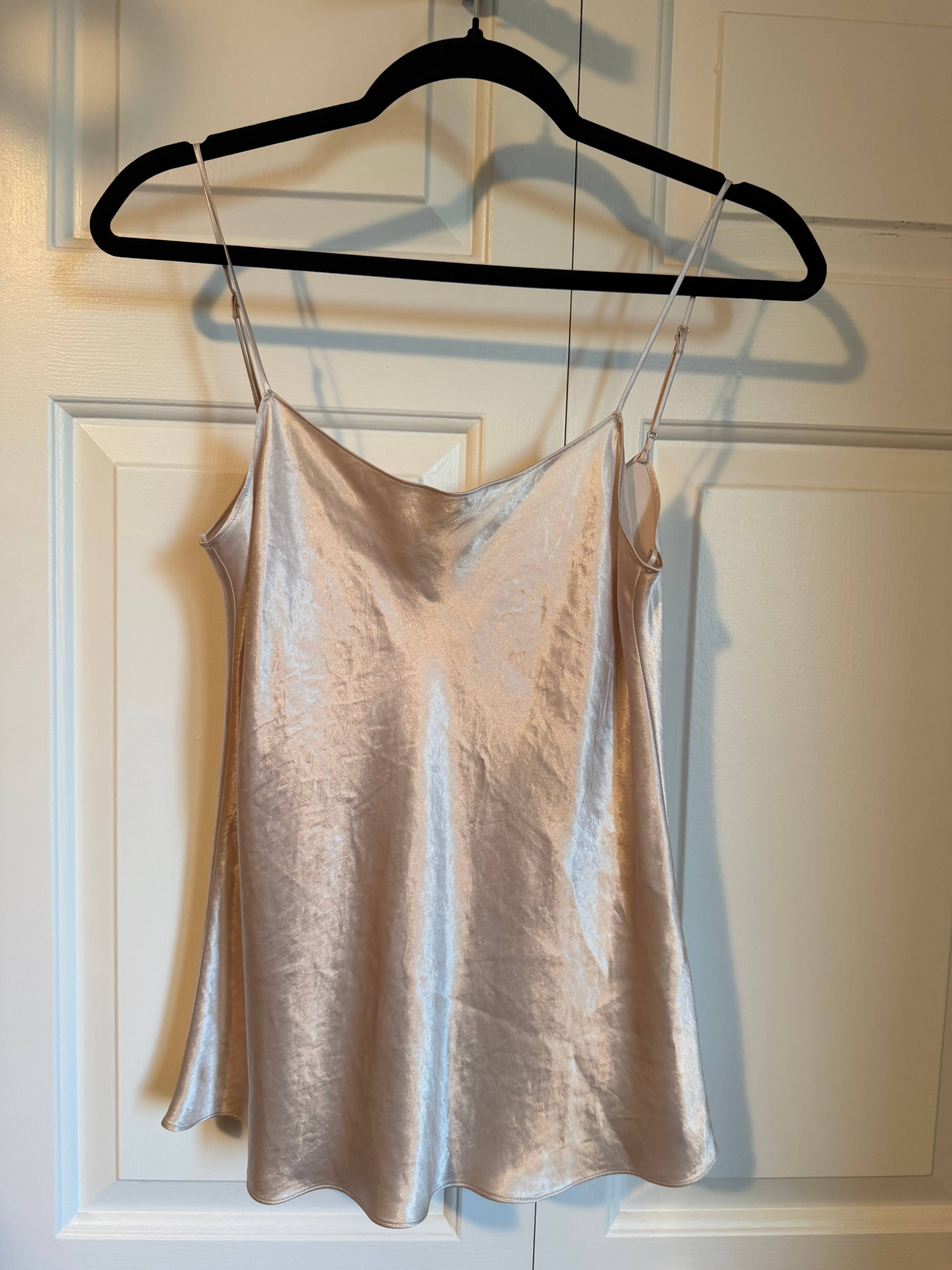 Top satin Vince beige - photo originale