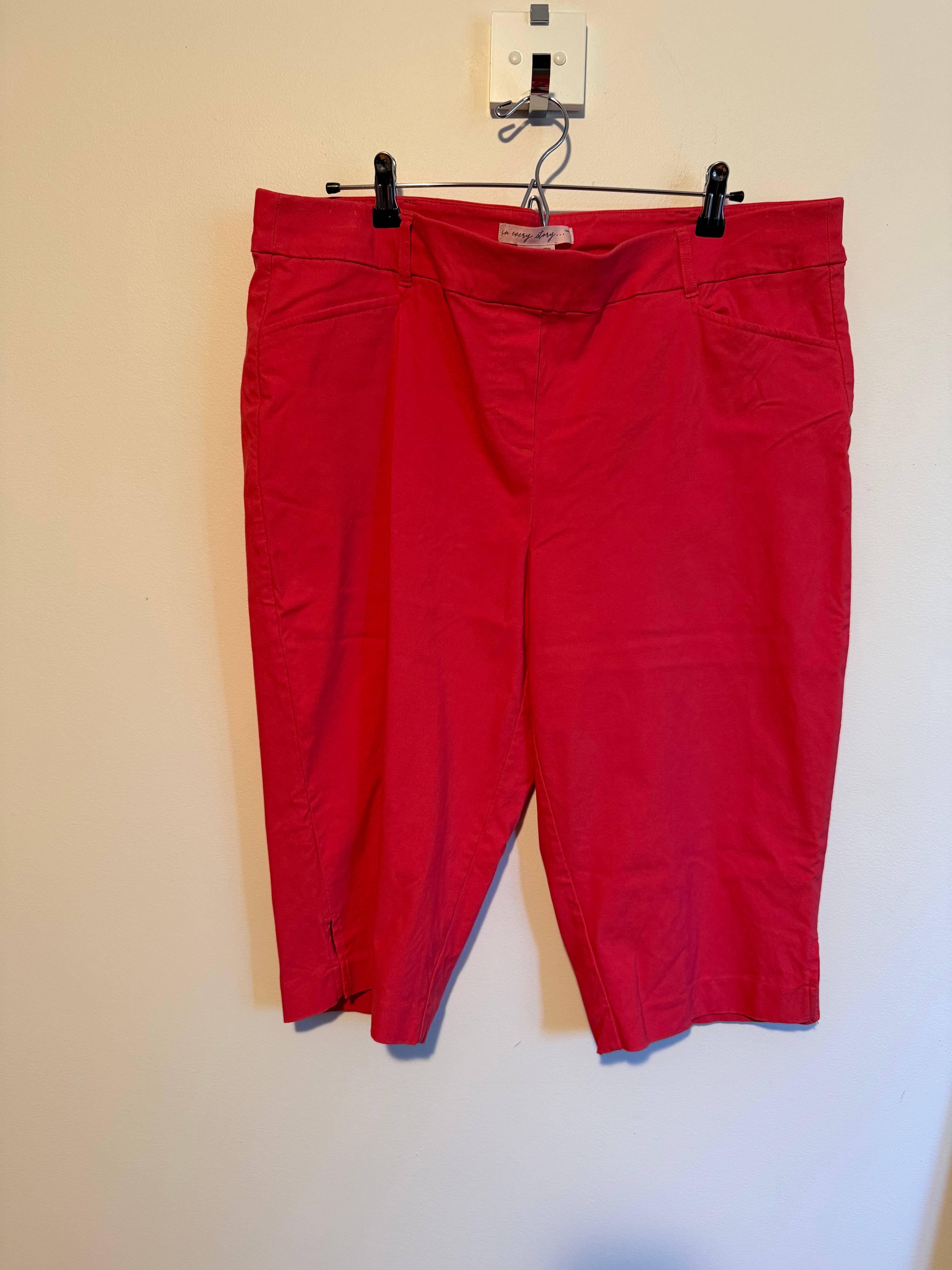 Short rouge in every story... - photo originale