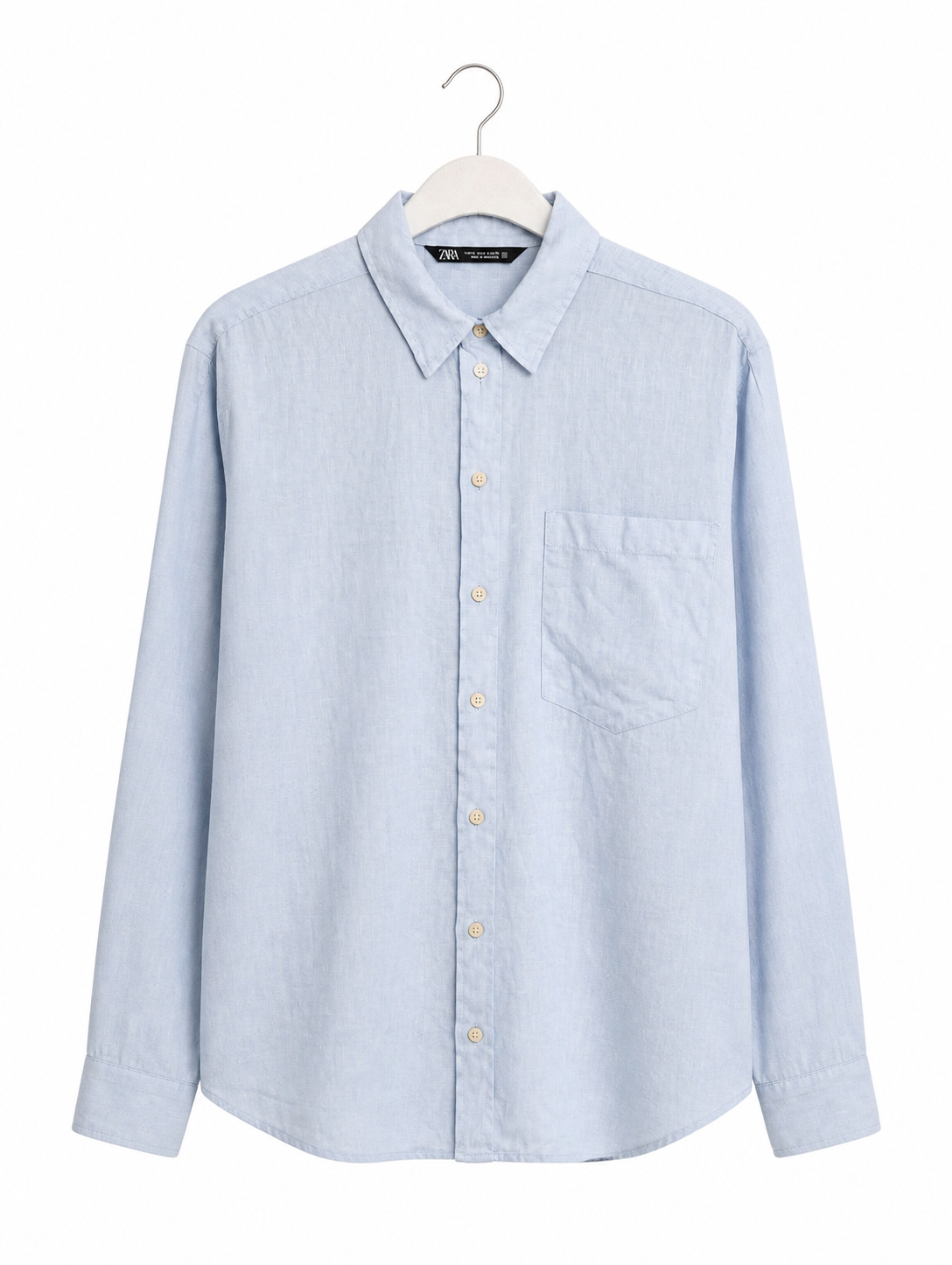 Chemise Zara en lin bleu - image générée par IA