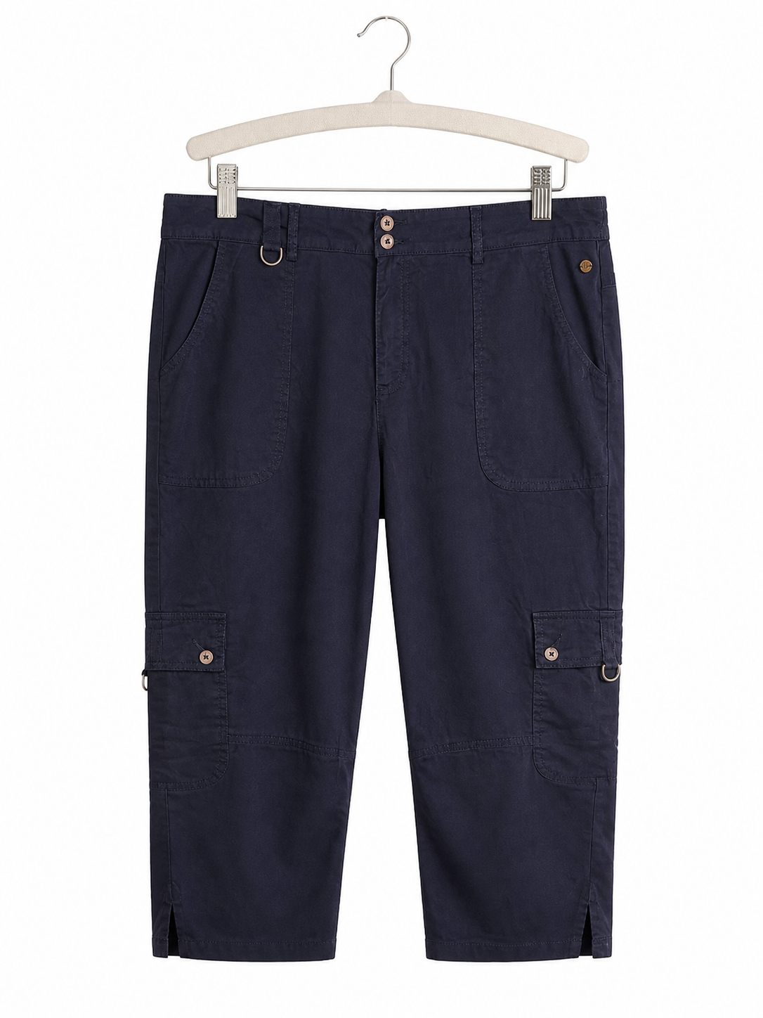Pantalon cargo Claire France marine - image générée par IA