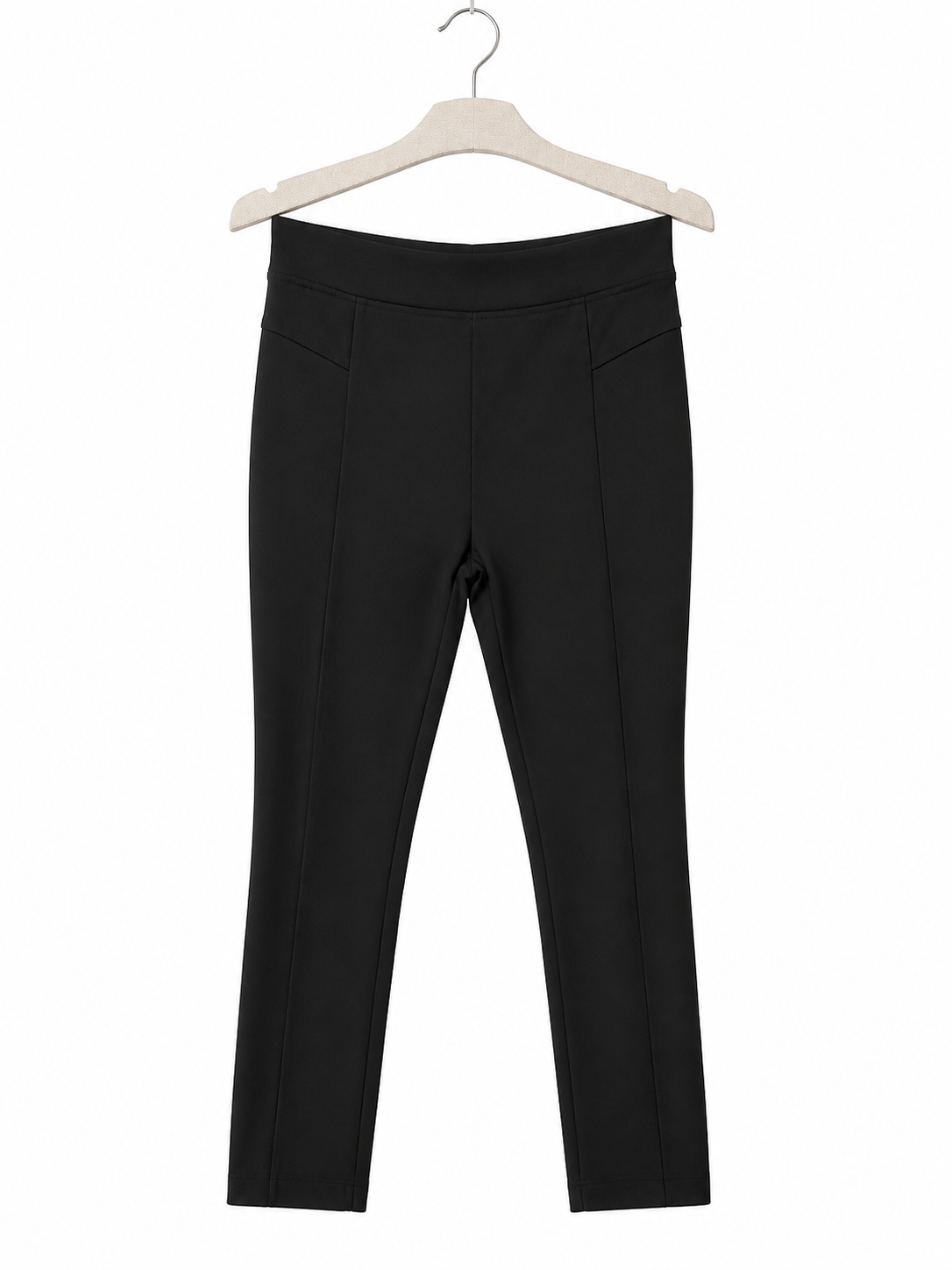 Pantalon noir Addition Elle - image générée par IA