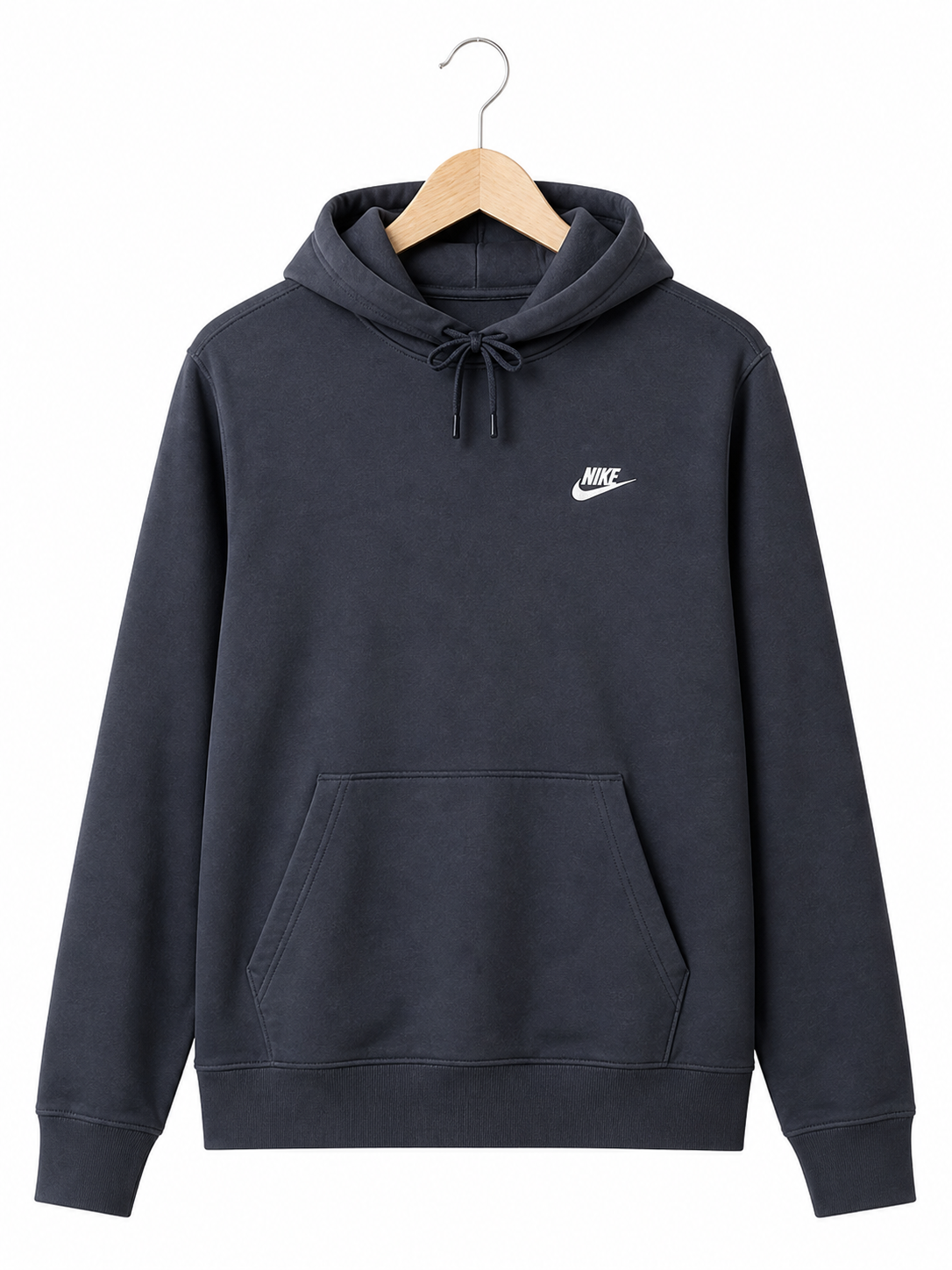 Sweat Nike noir - image générée par IA