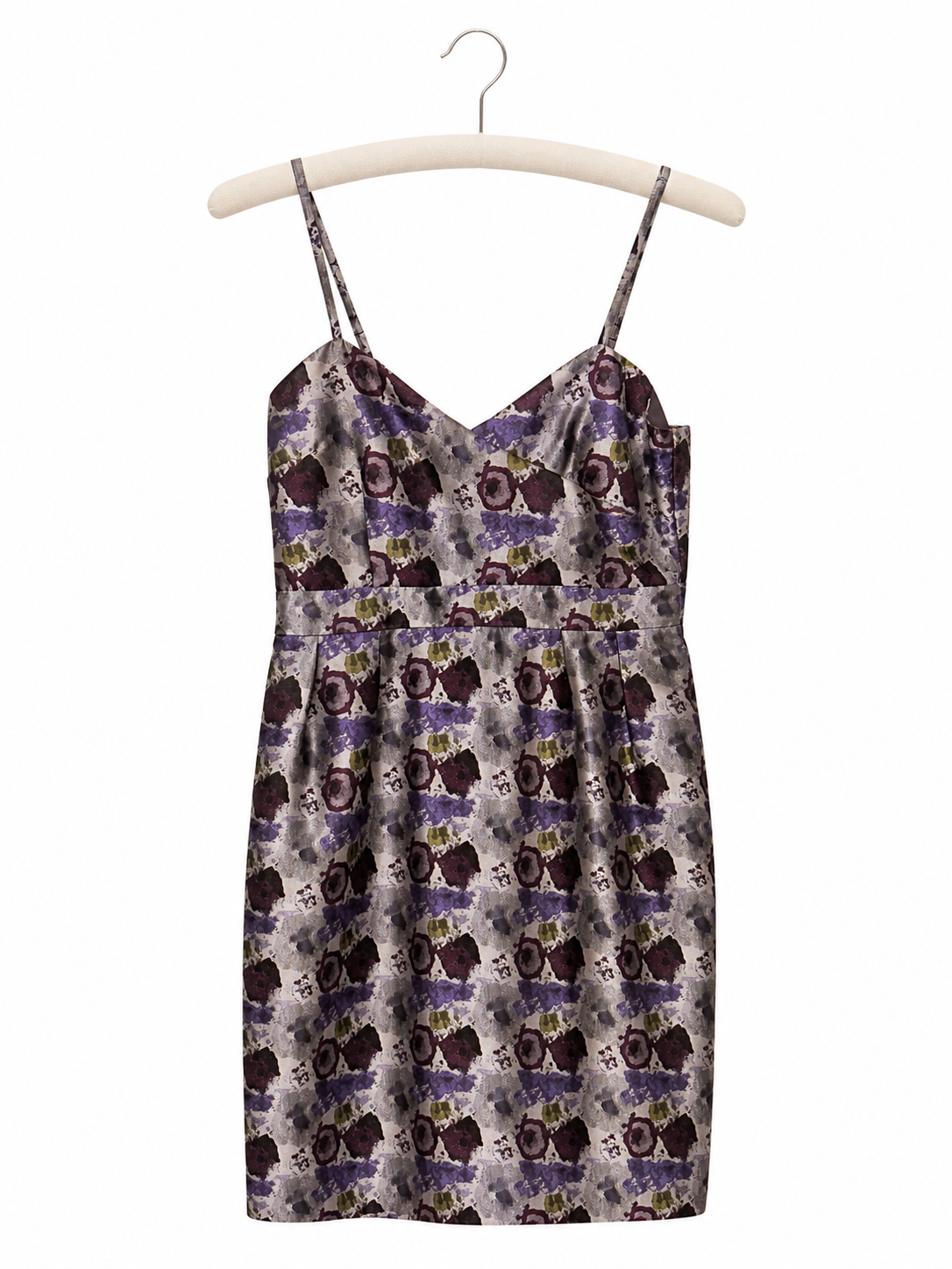 Robe Tristan à motifs gris - image générée par IA