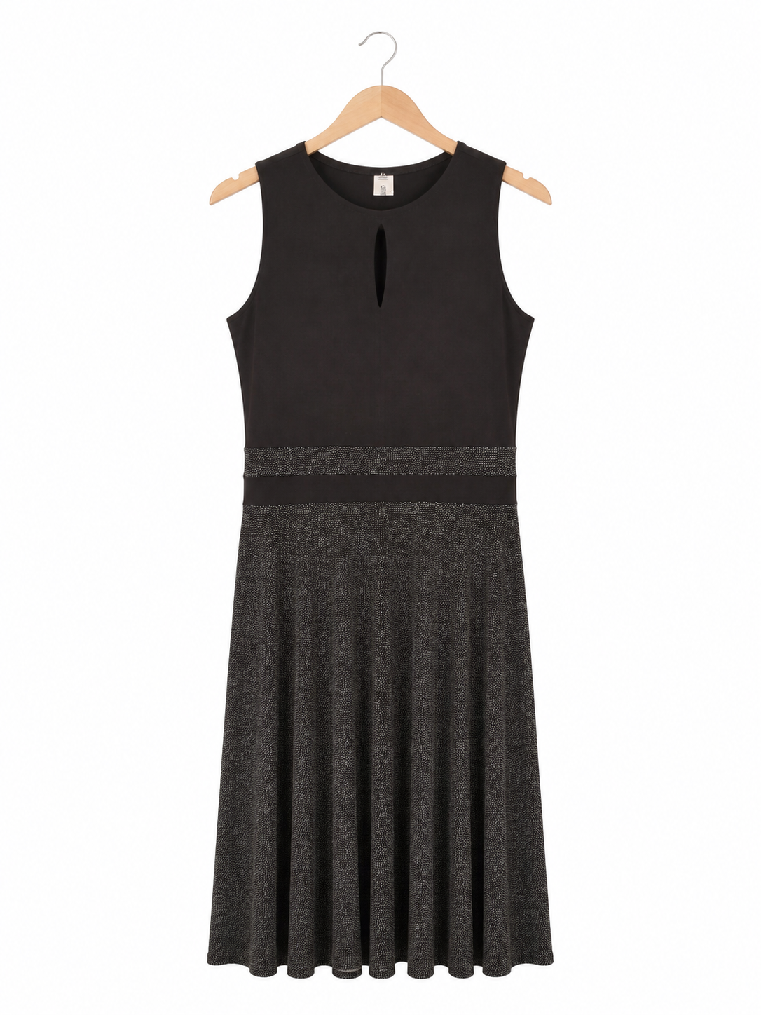 Robe midi HÉRICHER noir - image générée par IA