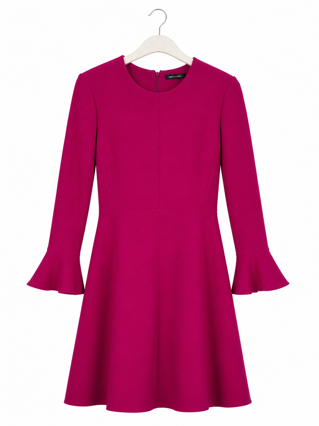 Robe éditions de robes rose - image générée par IA