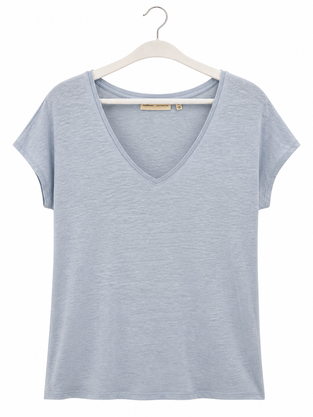 T-shirt InWear bleu en lin - image générée par IA