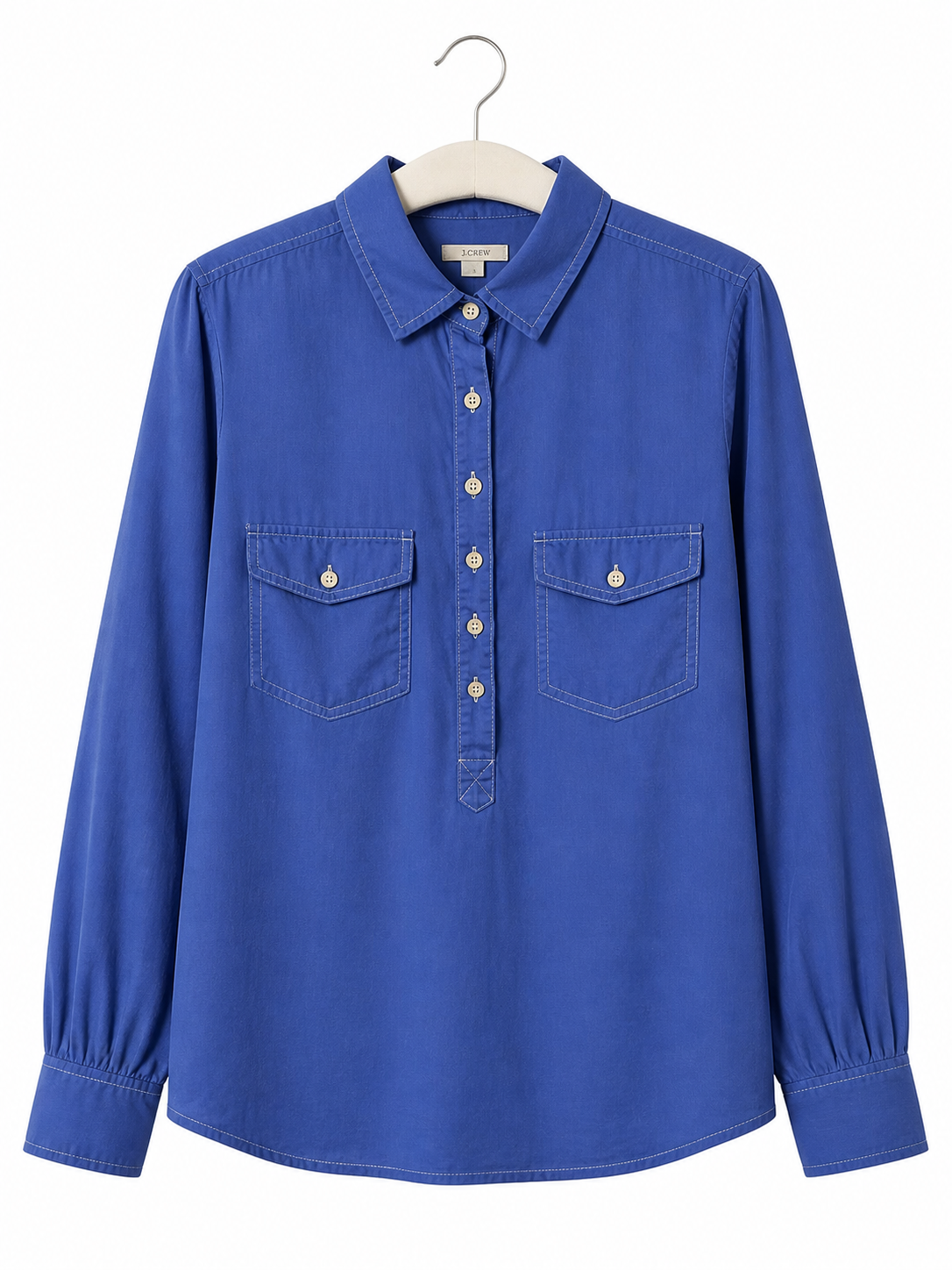 Chemise bleue J.Crew - image générée par IA