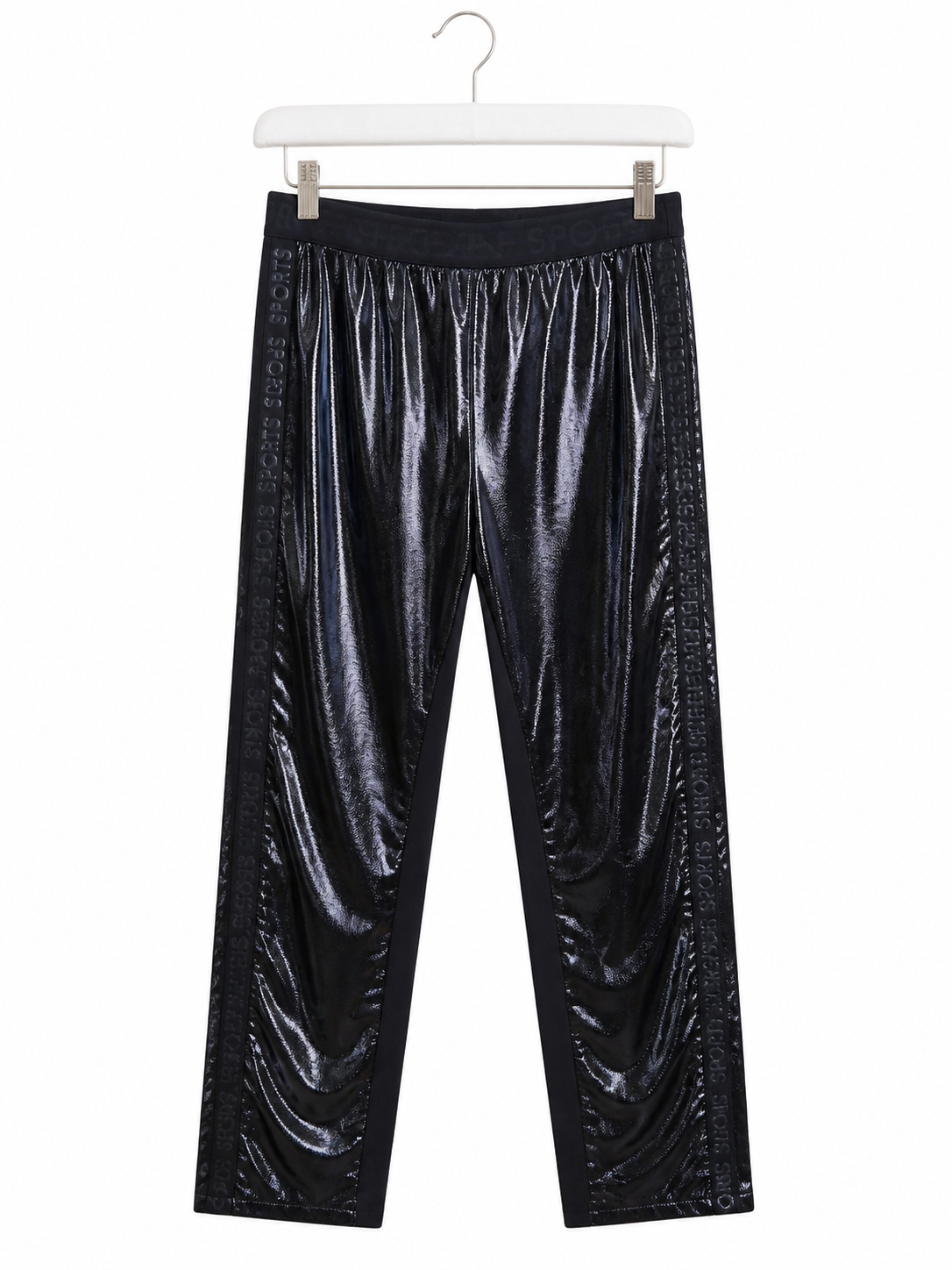 Pantalon sport noir Marc Cain - image générée par IA