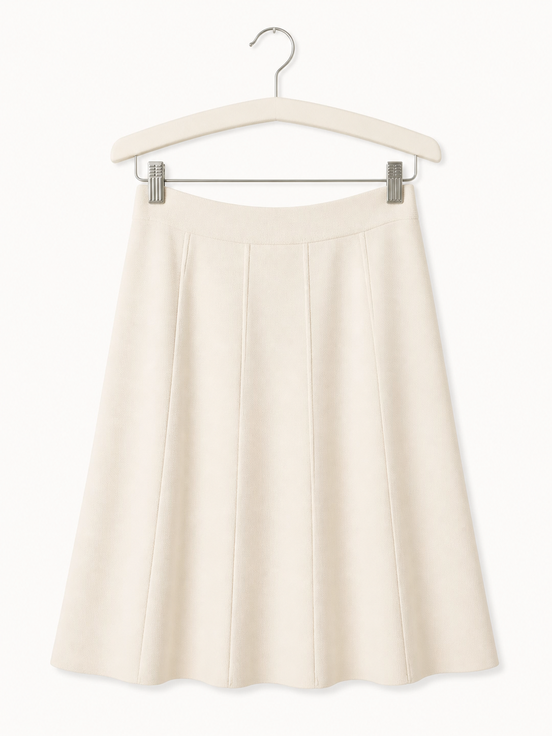 Jupe BCBG Maxazria blanche - image générée par IA