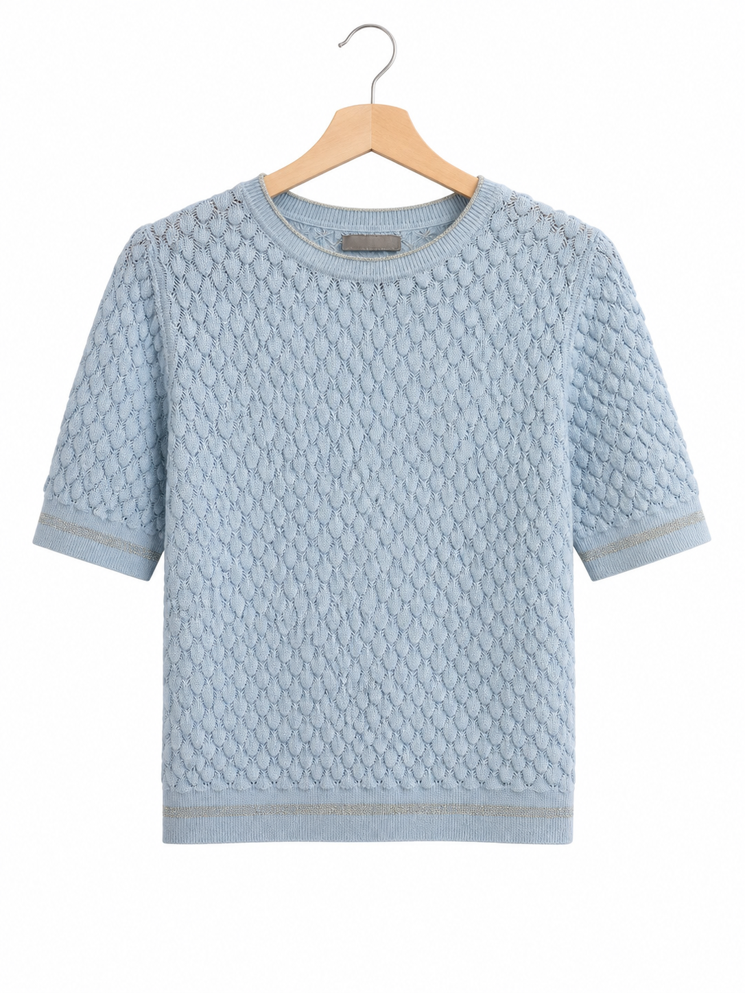 Pull Culture bleu en maille - image générée par IA
